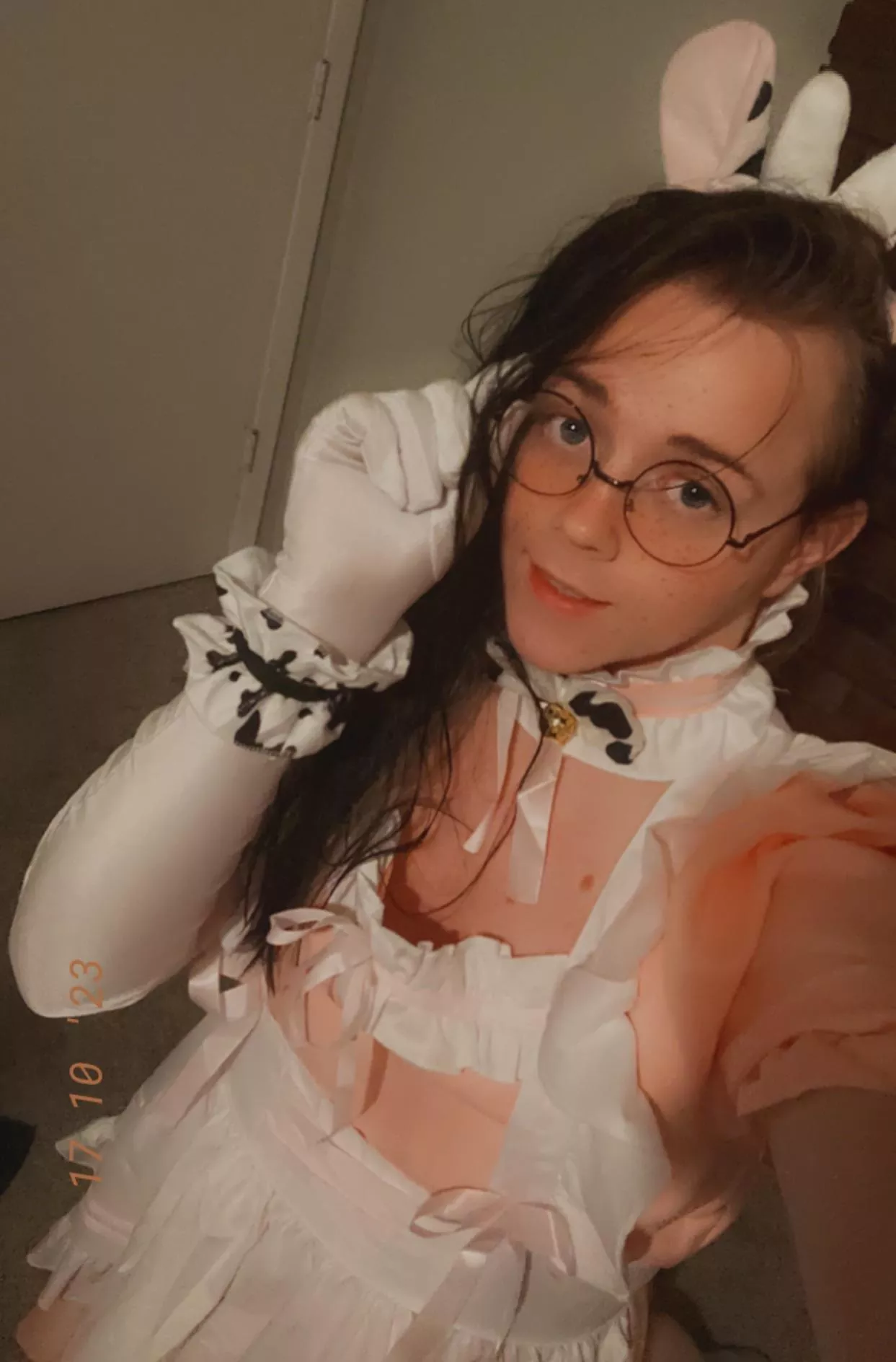 Here’s a better view of the maid outfit