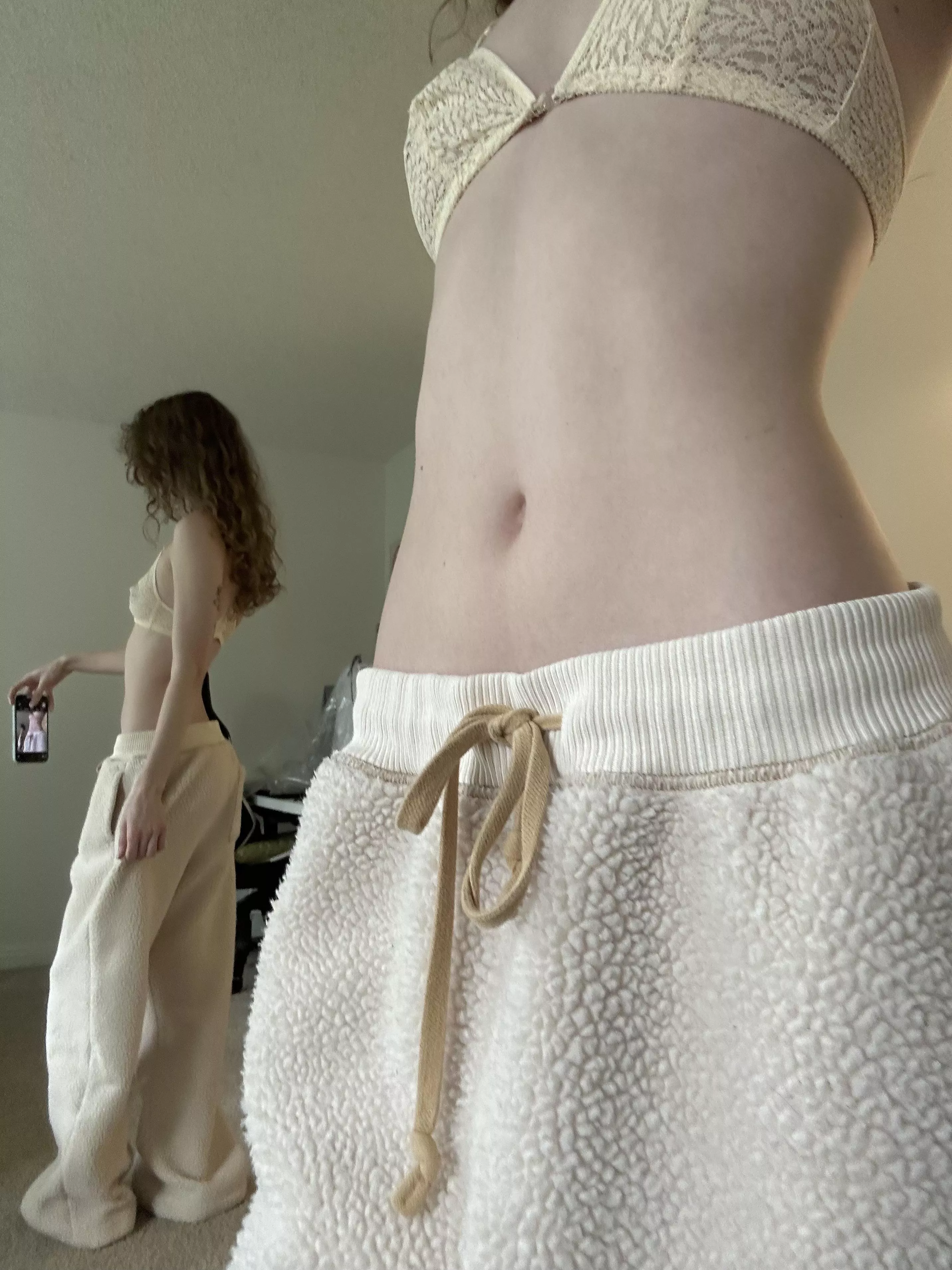 I want to see you sticking out my tummy [img]