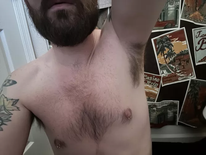 I’m really big into hairy pits. Wanna snifff mine?