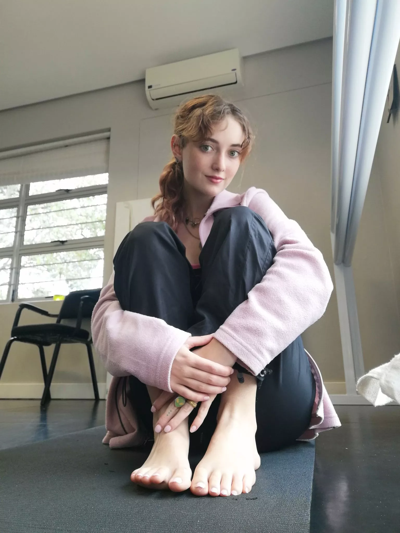 My feet are feeling playful today, wondering where they should go next. Any suggestions, darling F18