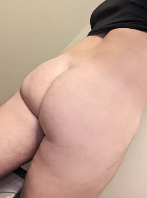 Snack time. Who's up for it? Post leg day [M]