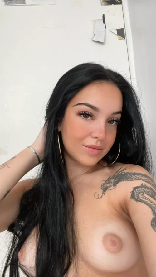 We can fuck even tonight, i'm legal don't worry