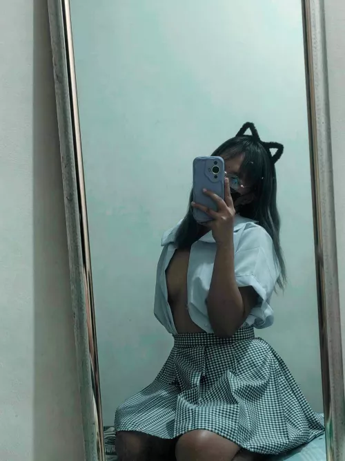 Would you bang a high school pinay girl? (18)