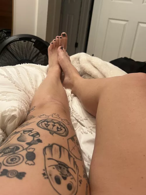 Would you suck these toes if I asked nicely? OC