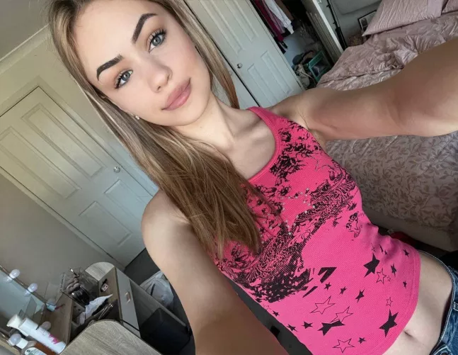 Am i your favourite blondie :)