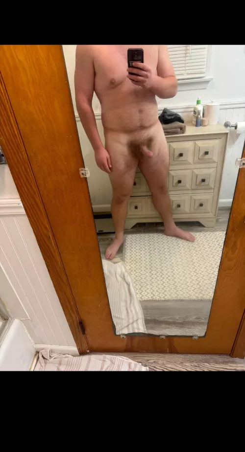 any dad bods wanna watch me cum?