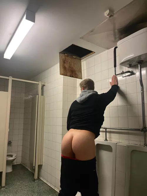 College soccer makes my ass huge… meet me here after practice