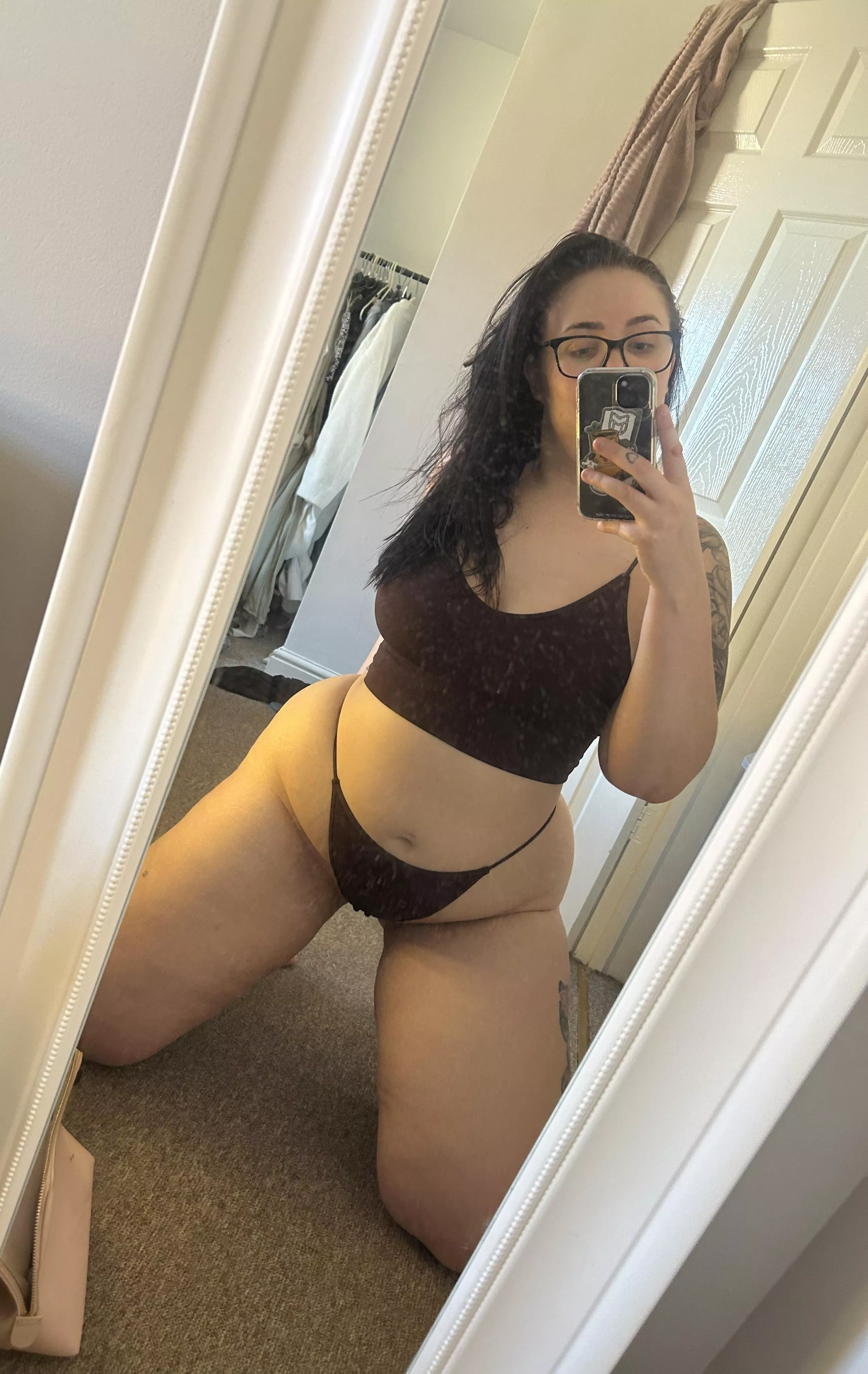 Come get your hands around my hips