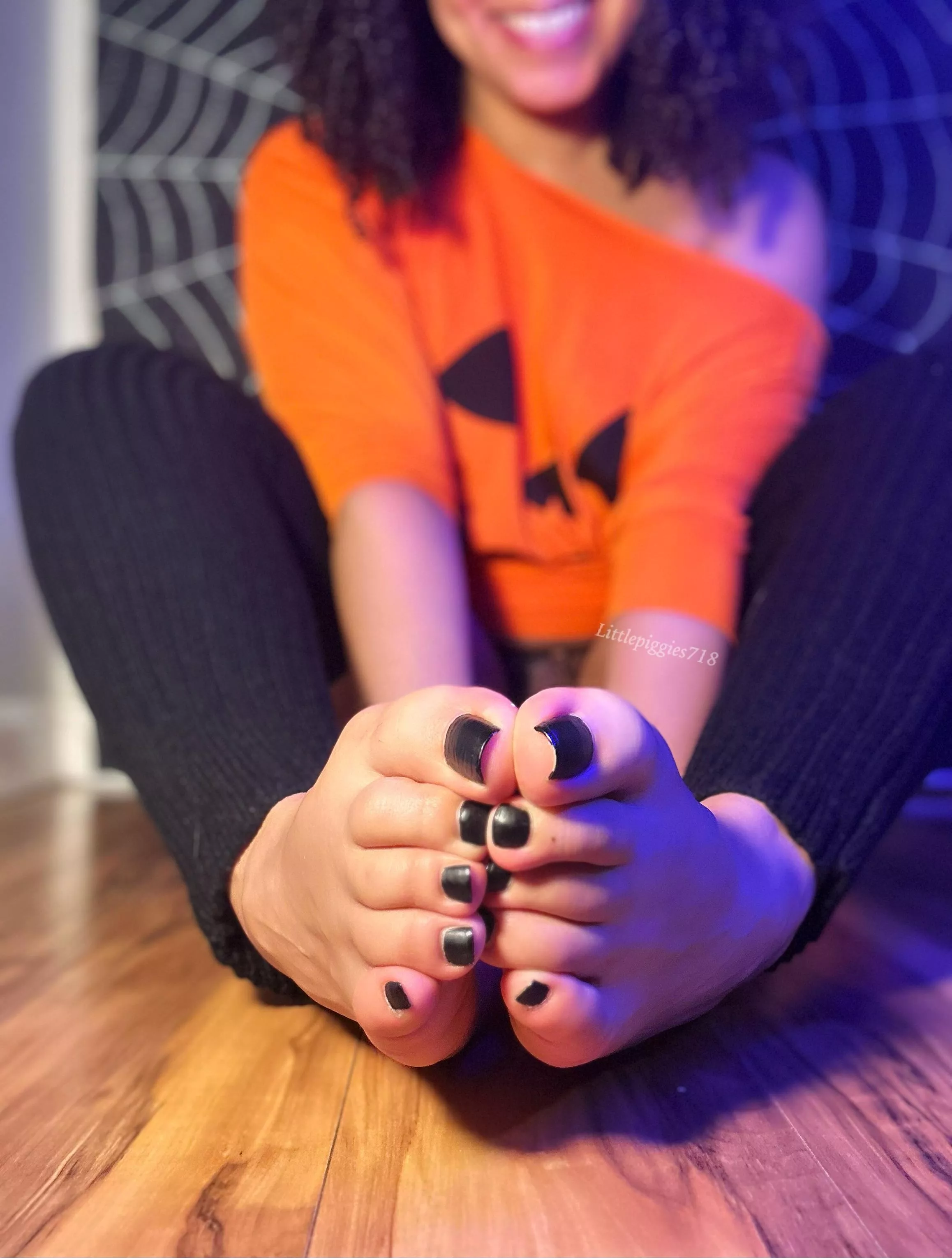 Cute Halloween toes