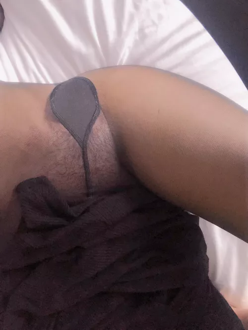 Describe what you see in one word 😗