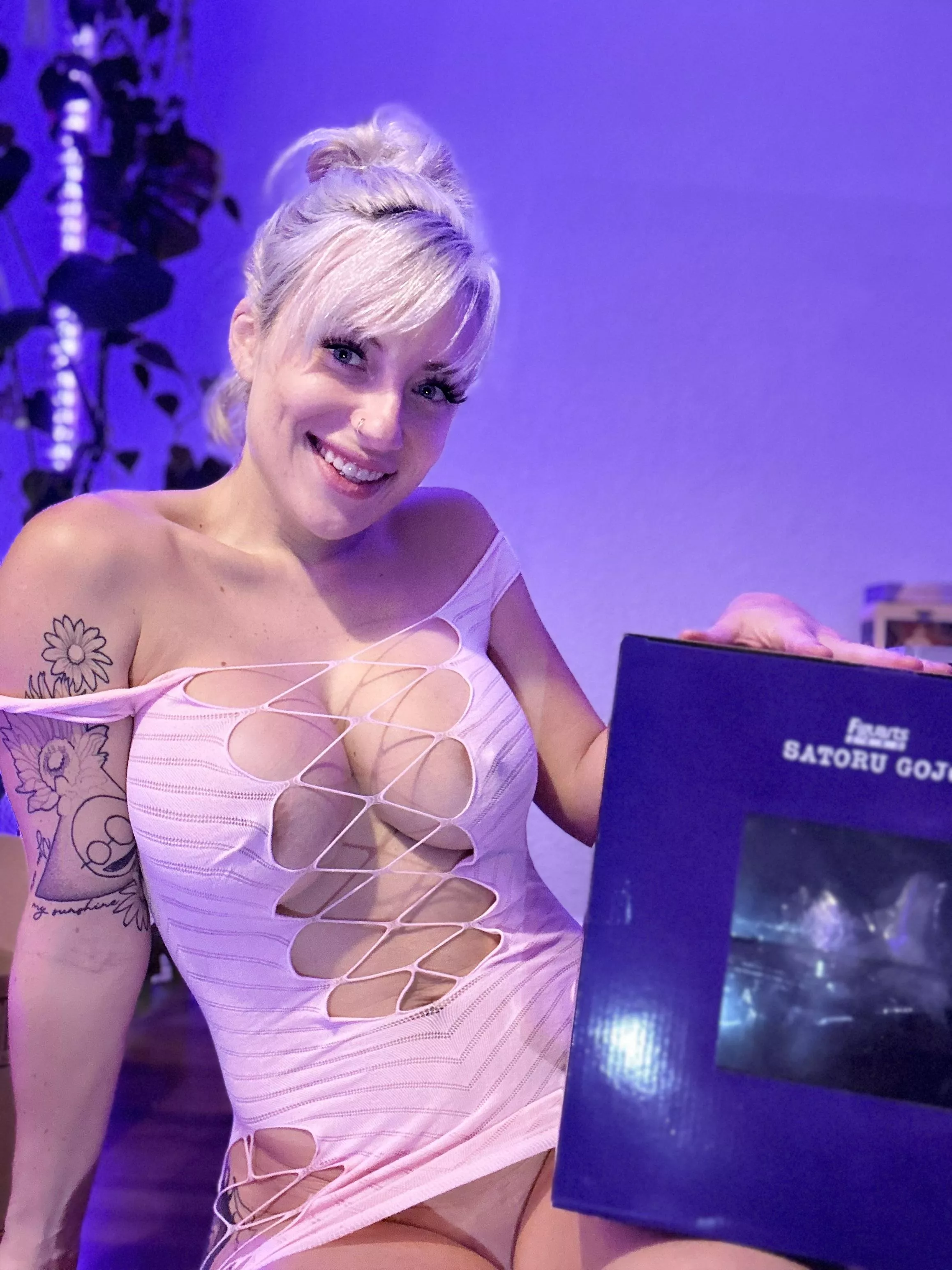 [F] My nerd girl heart was sealed with this present🎁😜😉