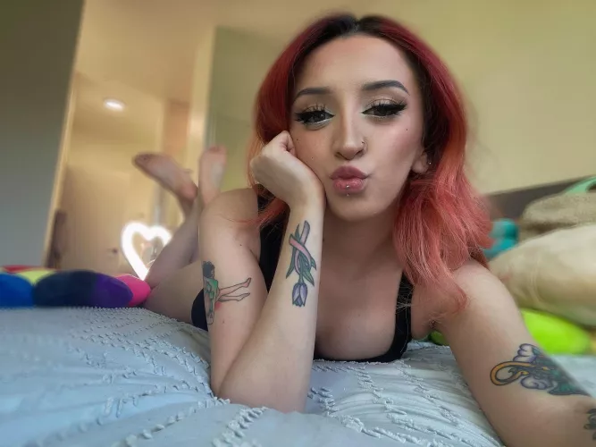 ill do it better than your boring girlfriend! 😈😈 [cam] [dom] [gfe] [sext] [pic] [rate] [vid] (pricing below)