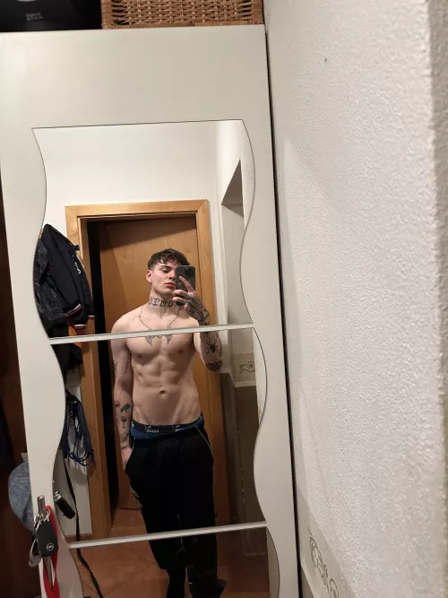 im so hrny… somebody can help me ?