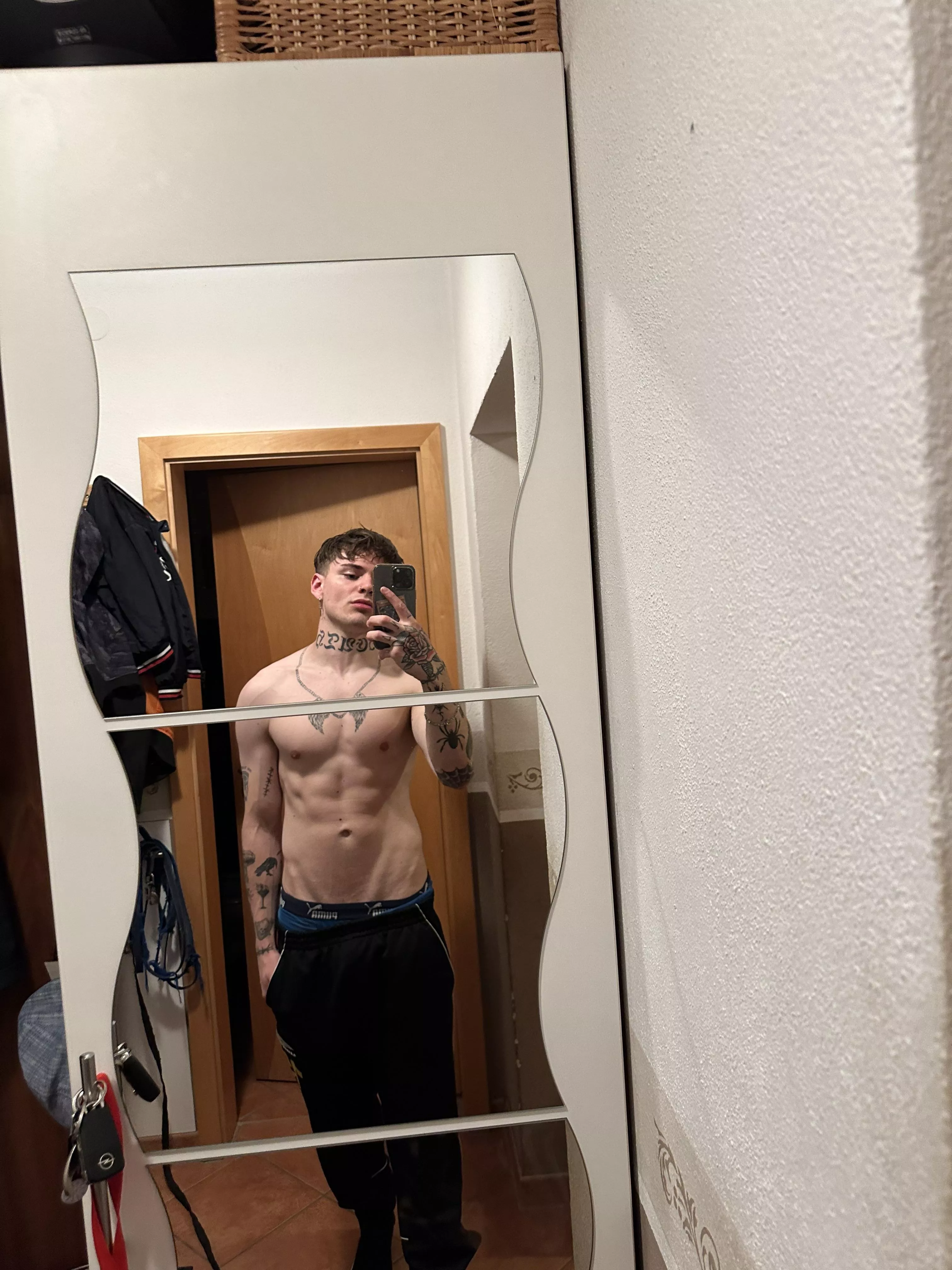 im so hrny… somebody can help me ?