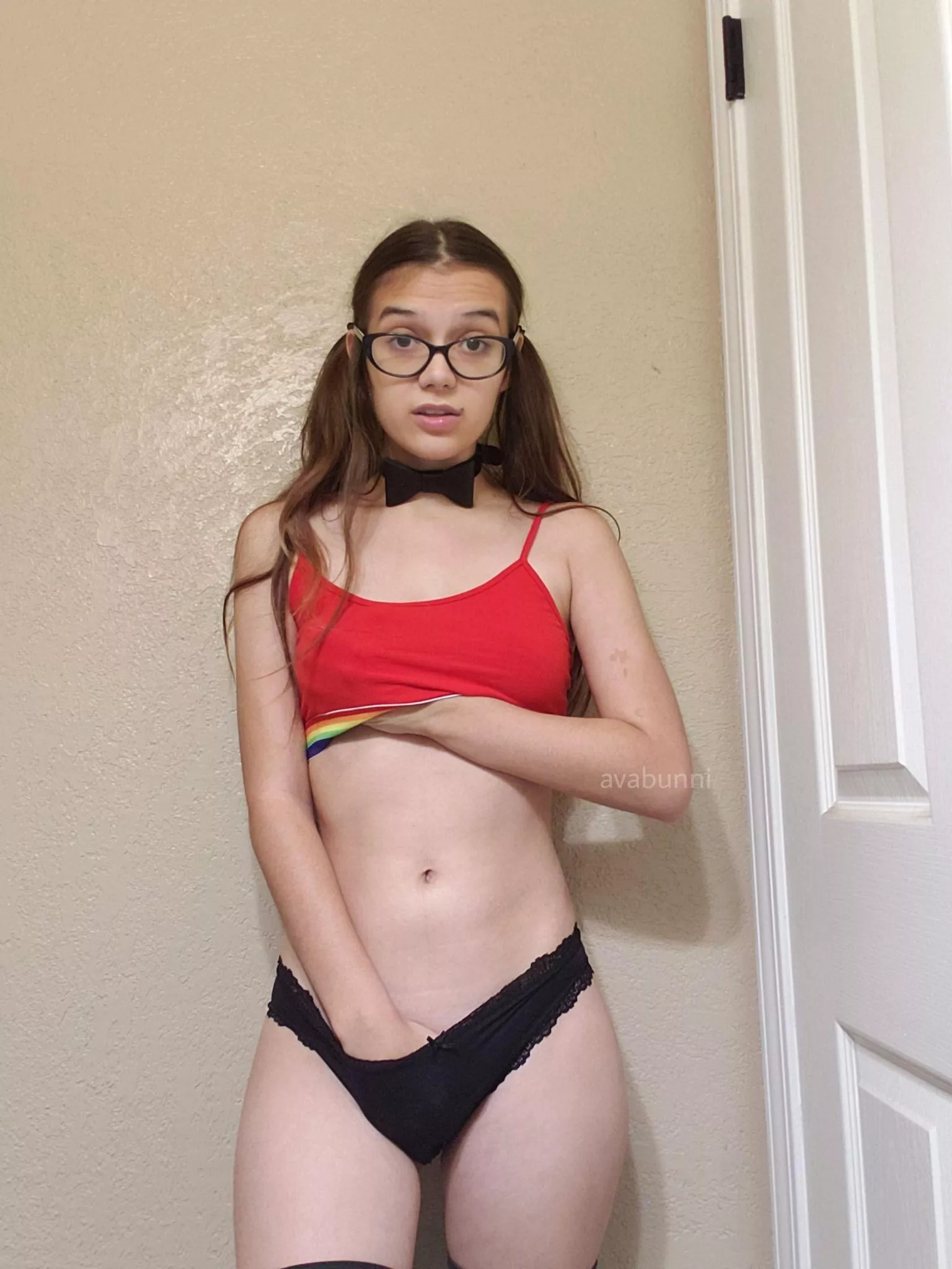 Im sorry I cant stop touching myself