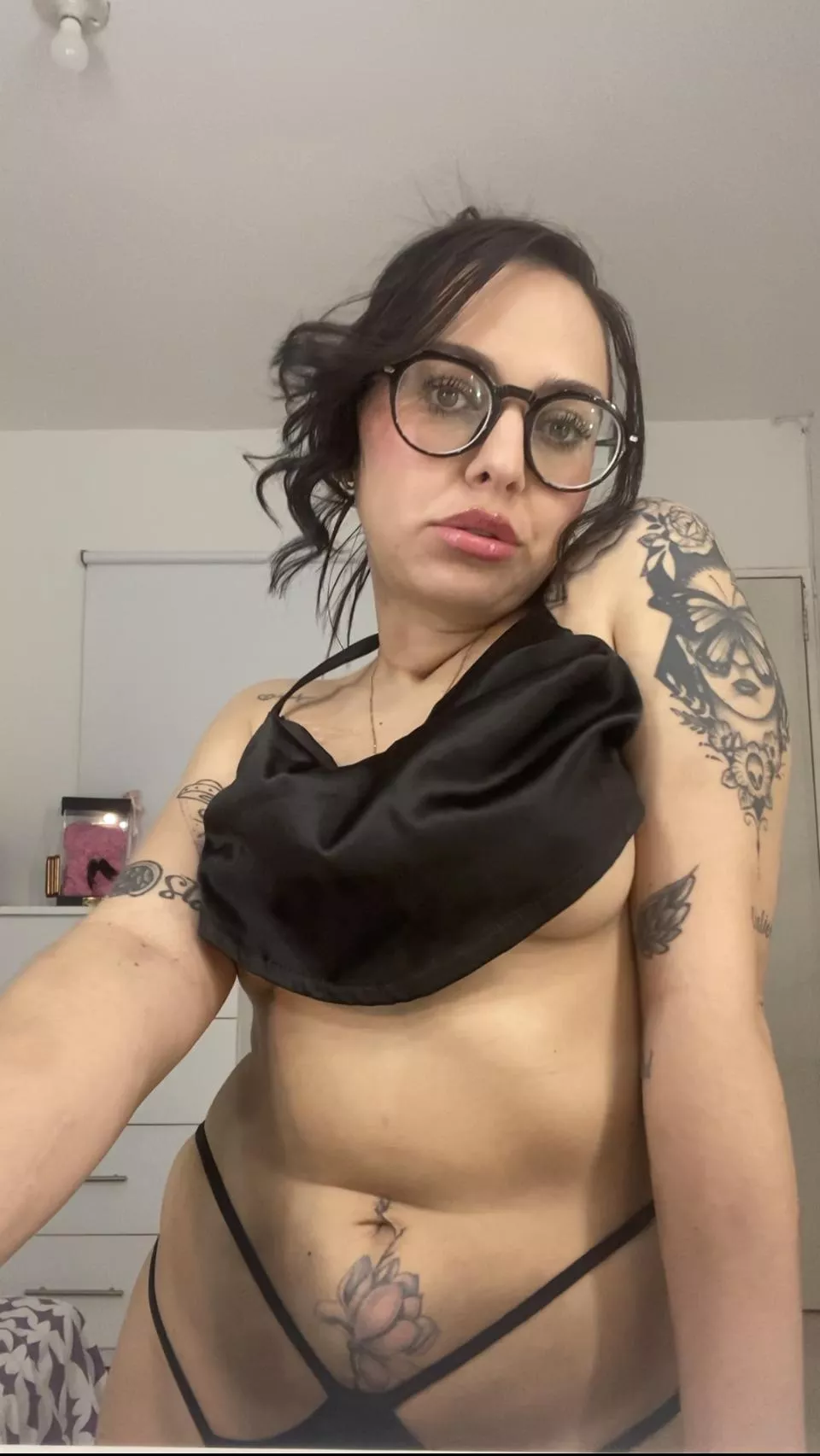 not sure if i should keep the glasses on