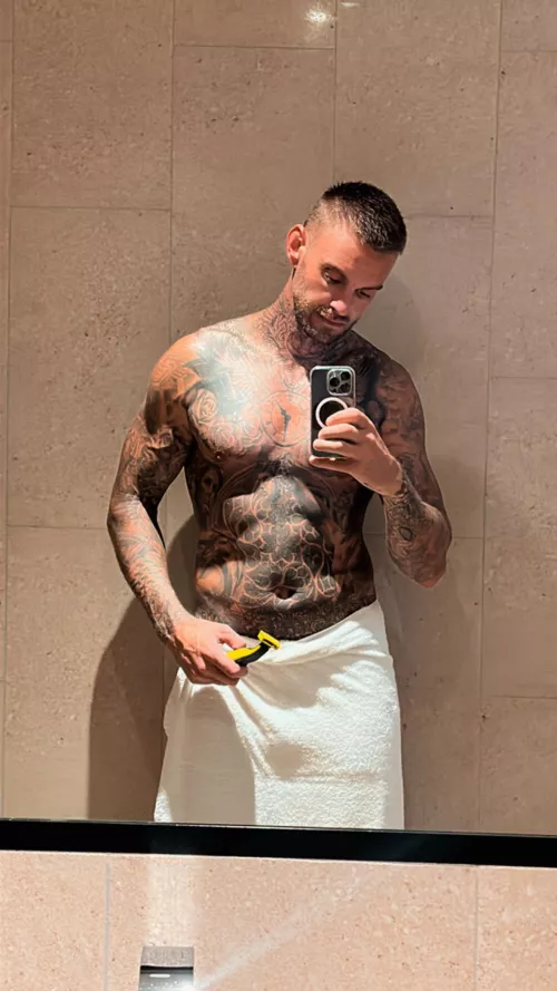 To many tattoos? or is it okay? hmmm