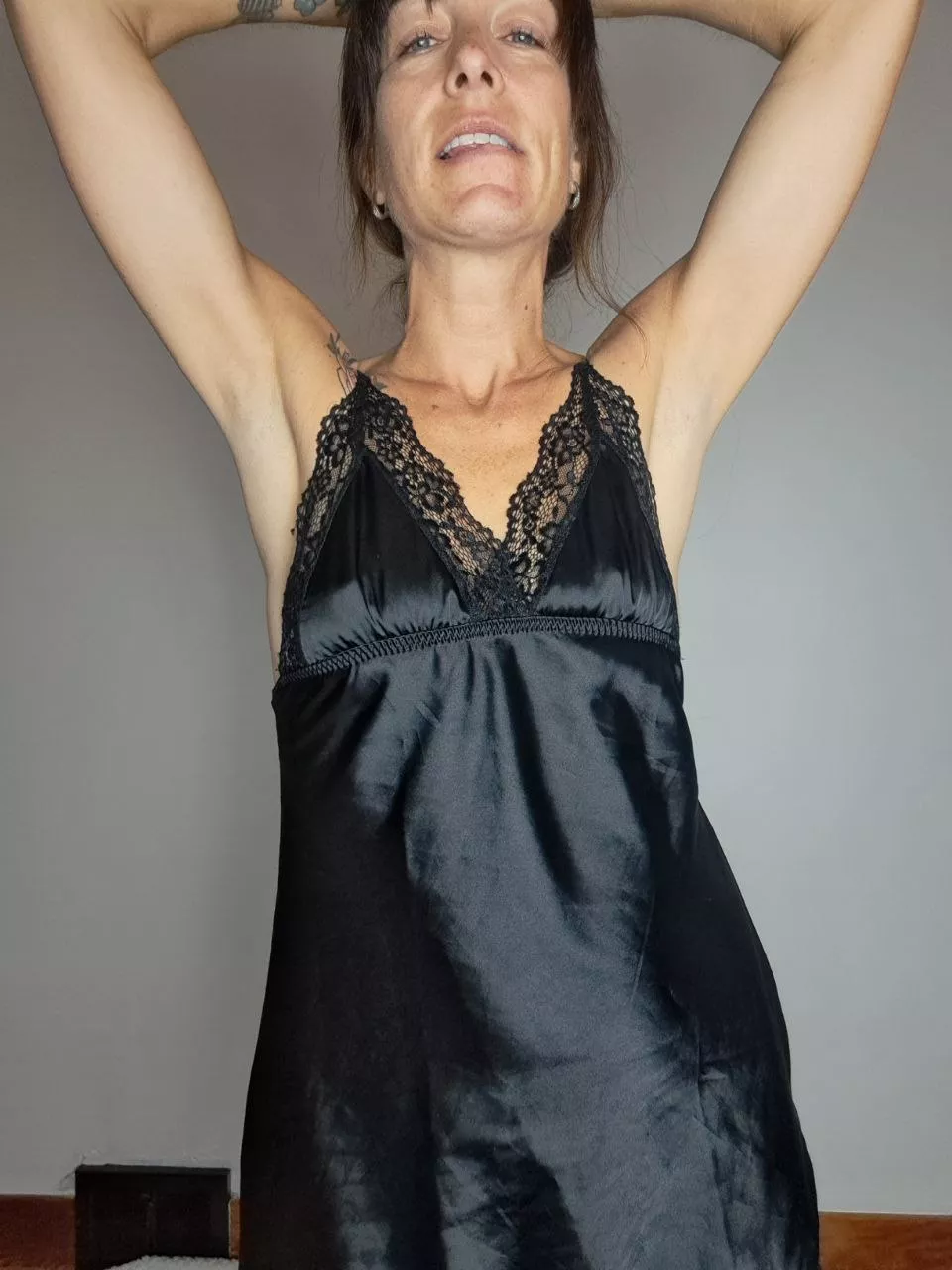 Top 3 things you would do to my milf armpits?