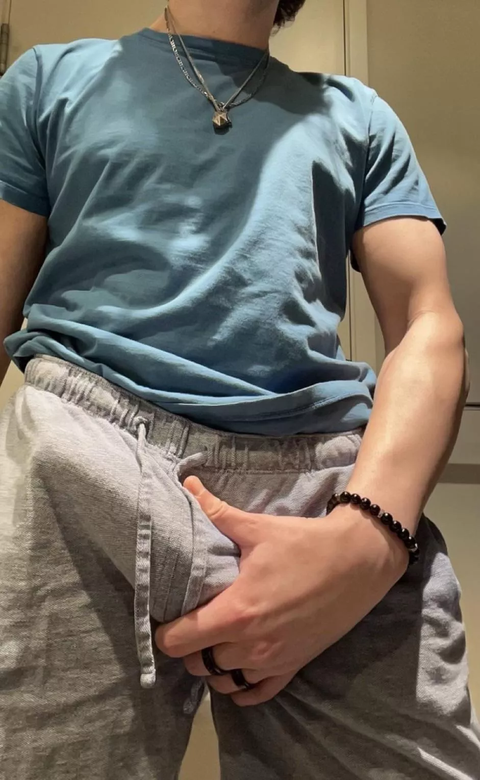 Try and deepthroat daddy’s cock