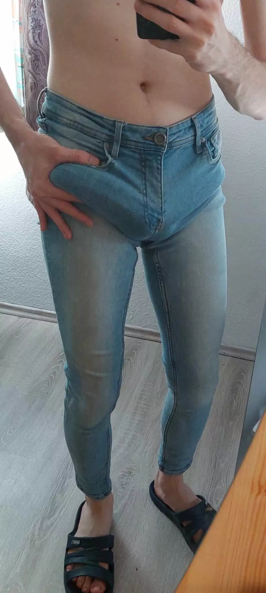 Any girls please, I need a helping hand