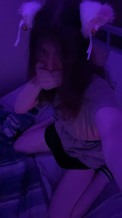 does anyone like cat femboys? <3