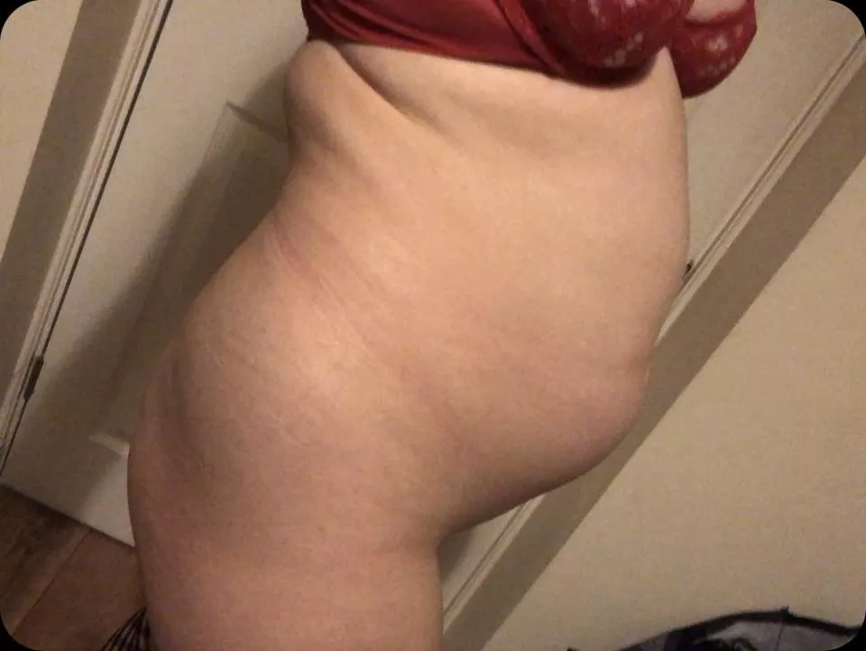 F(l)atter than ever ! You’d think I’d be getting big eating so much but still a skinny skinny girl