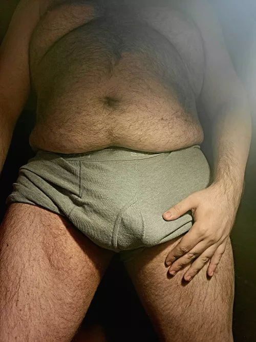 Get on your knees and peel these boxers off me, I think you'll like what's underneath 😈