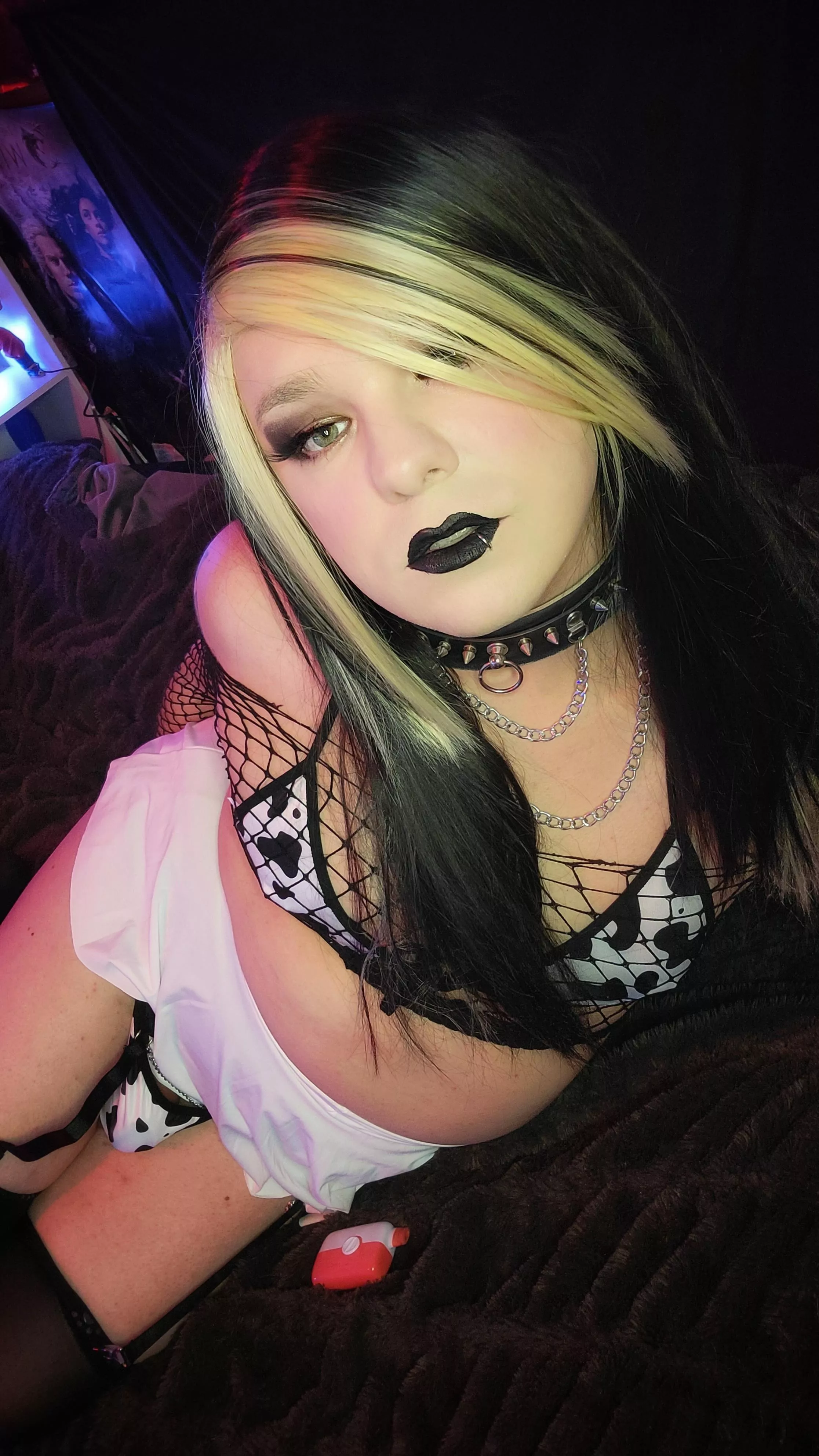 Happy little sissy cow :P