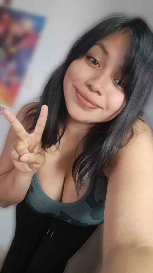 Hey, my eyes are up here 😅