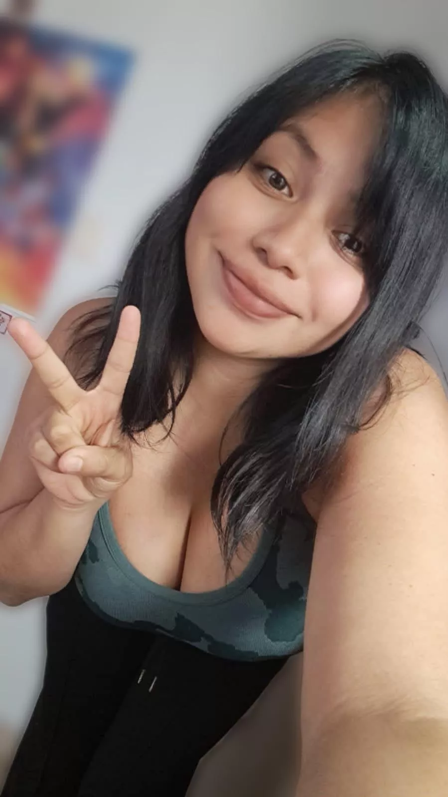 Hey, my eyes are up here 😅