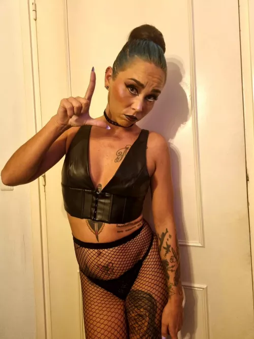 I want my leather and layex obsession subfunded.