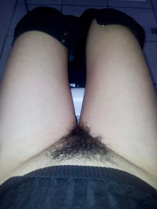 Just having a nice pee with my bush out