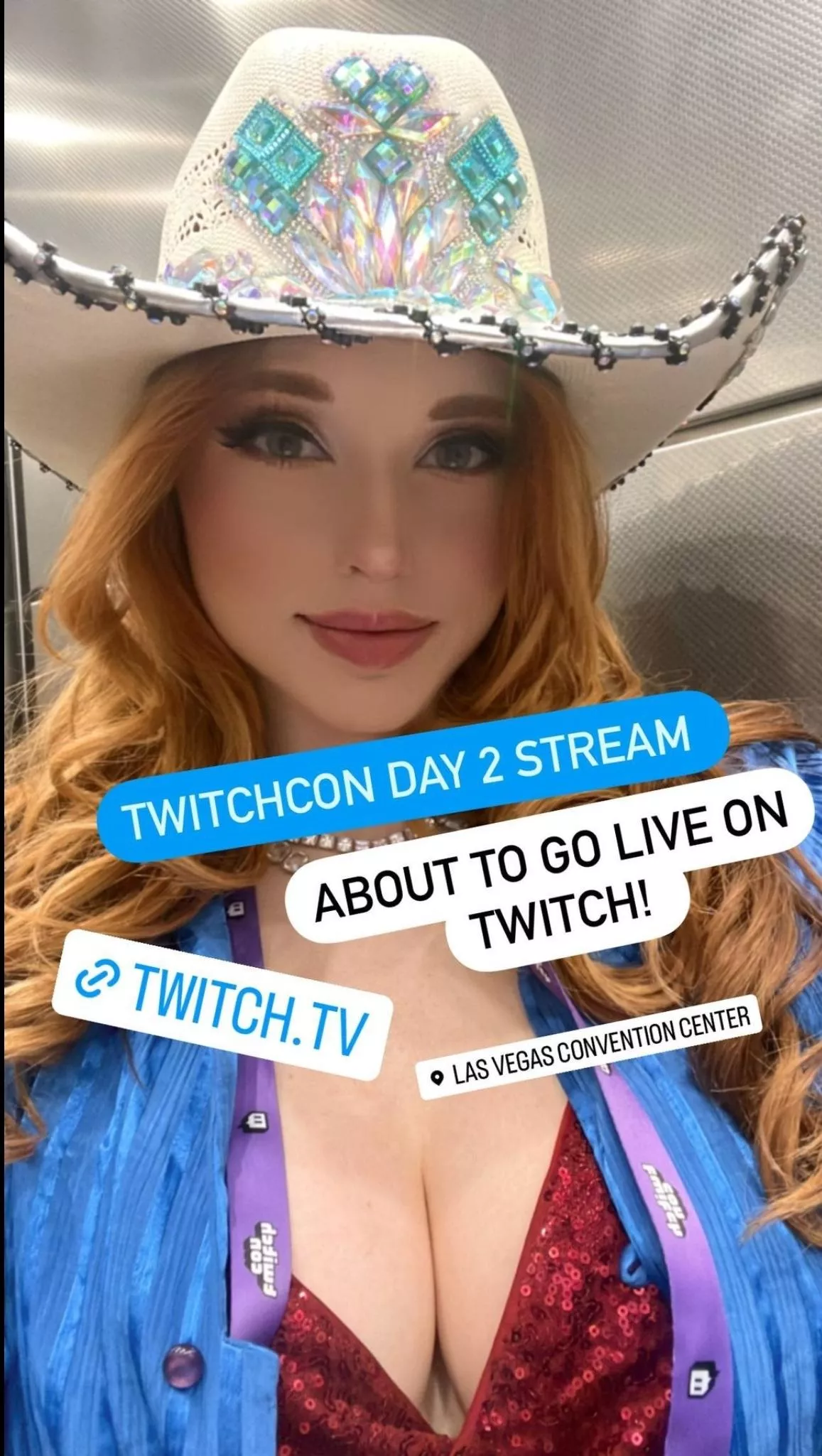 LIVE AT TWITCHCON DAY 2, ON TWITCH.TV/AMOURANTH