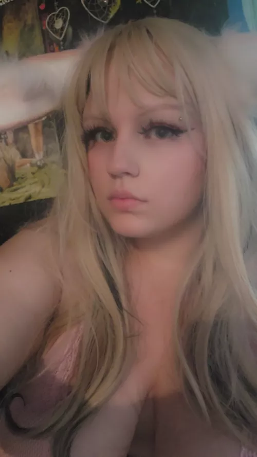 Lop-Ear Bunny girl>>>>>