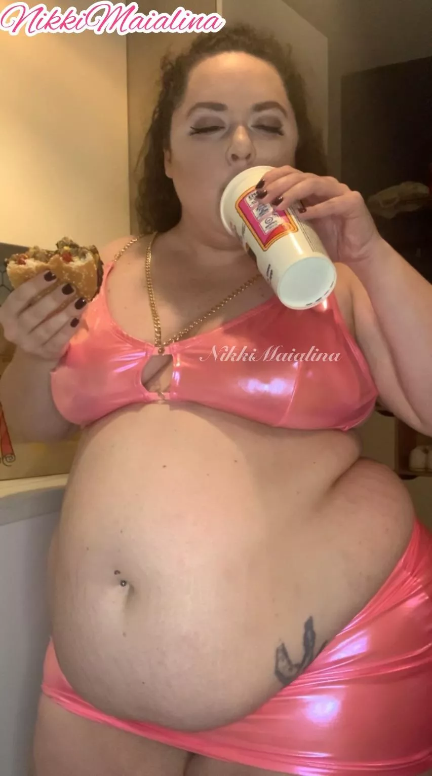 McDonald’s is responsible for this GUT 🥵🐷