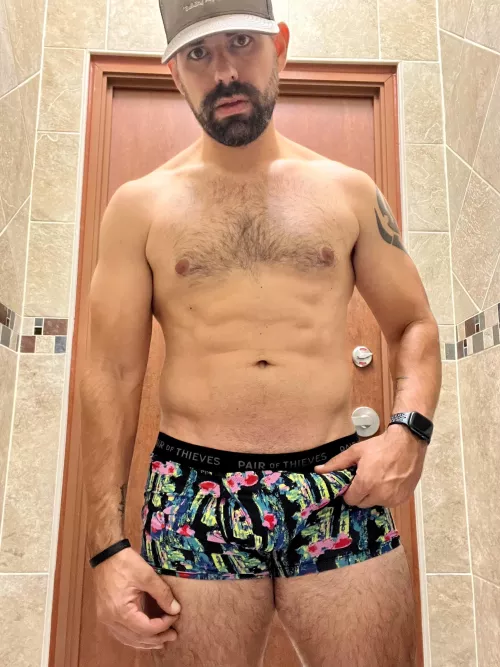 Meanwhile, frisky Friday hit me at the Buccees bathrooms! (35)