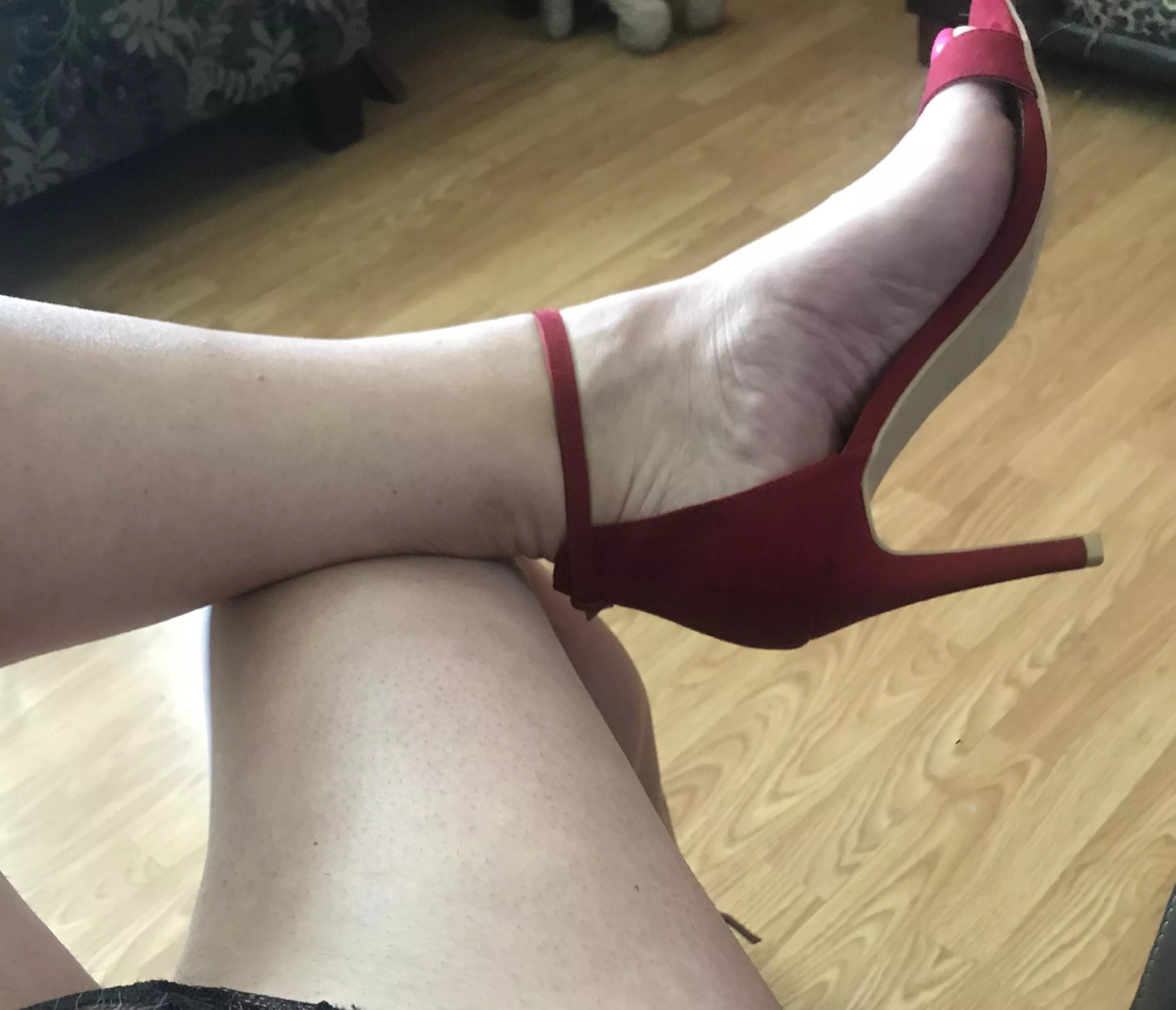 One strap and open toe