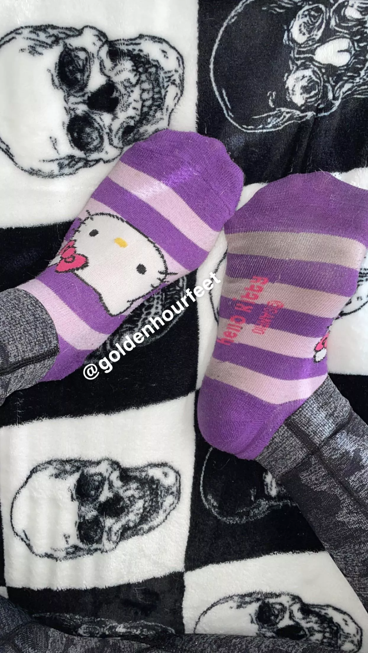 Over half of my socks drawer has been claimed, dm to get a pair before they’re gone😈