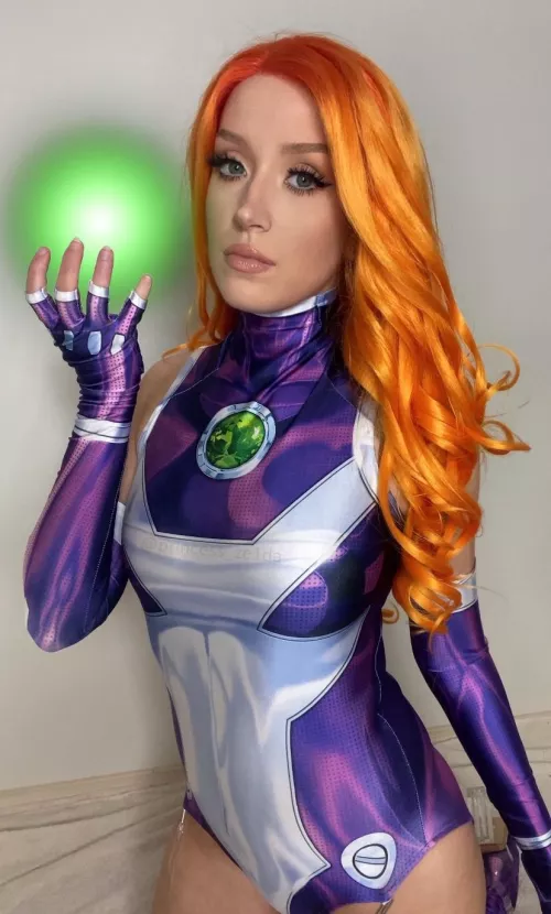 (Self) Starfire -Princess_Ze1da