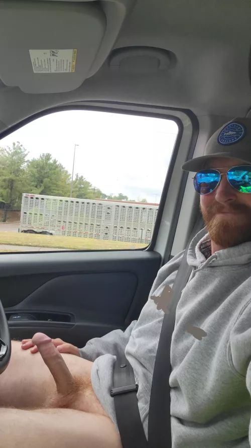 Think I'll walk up to the customer like this and hope for the best 😅