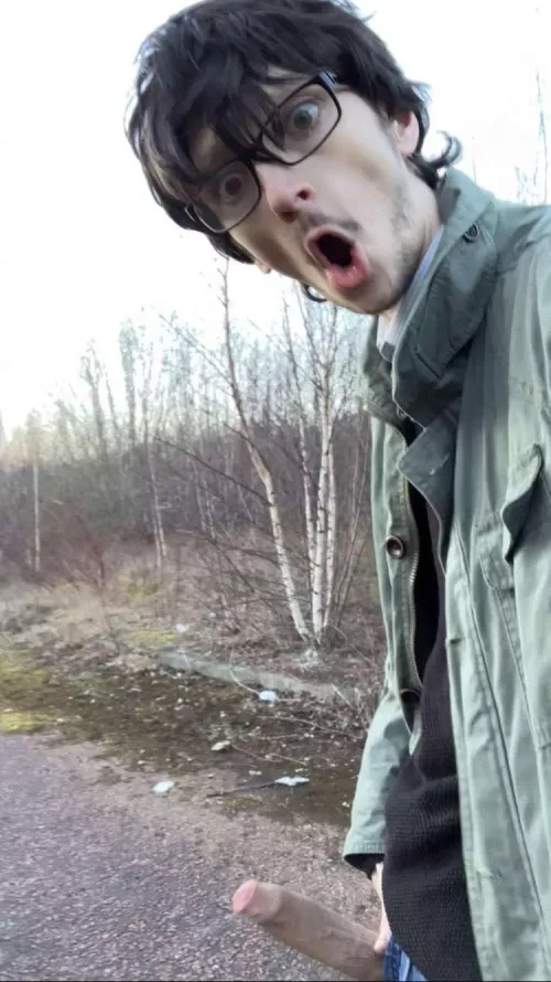 Who likes goofy bi guys? 😂