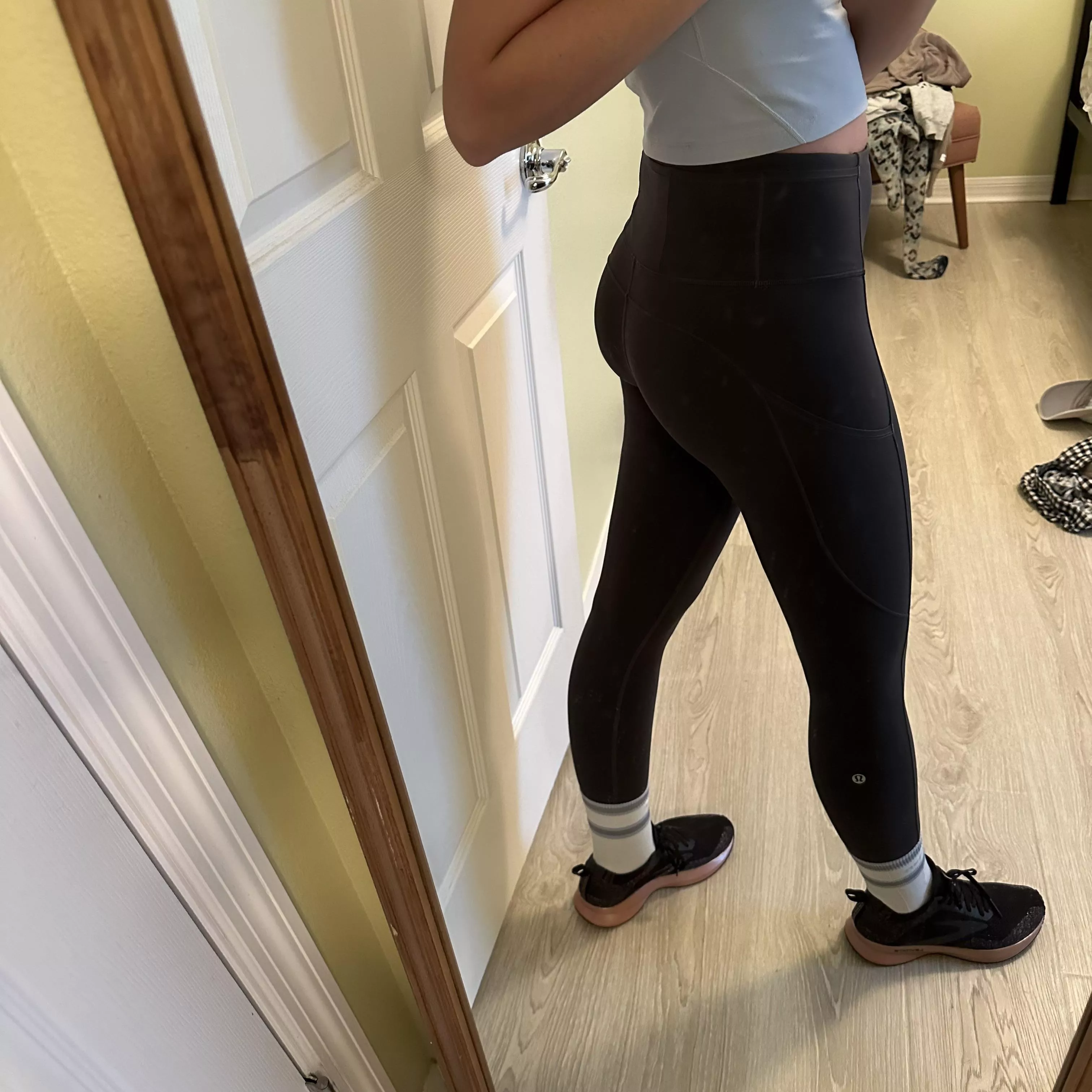 Would you believe me if I told you I own like 6 different colors in this style?