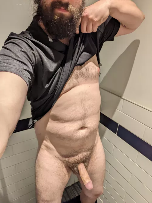 Zero motivation to keep working, rather be naked