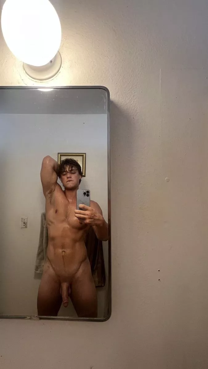 19, selling nude content, custom vids, calls and more hmu