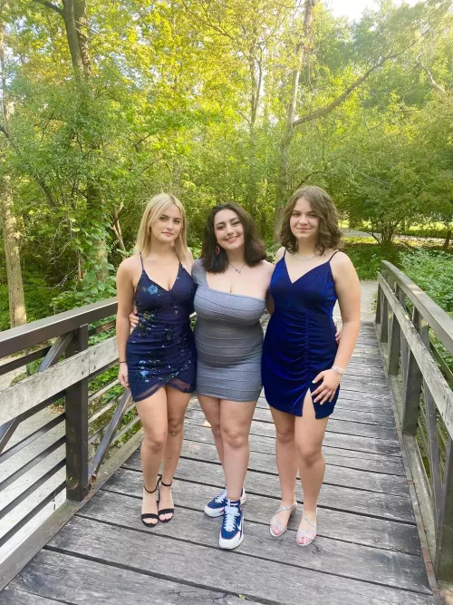[3]College girls