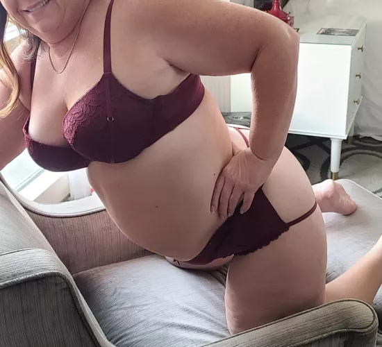 54yo real milf!