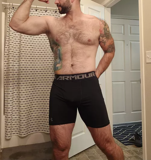 Almost missed my cakeday. Here's to turnin 3 🥳