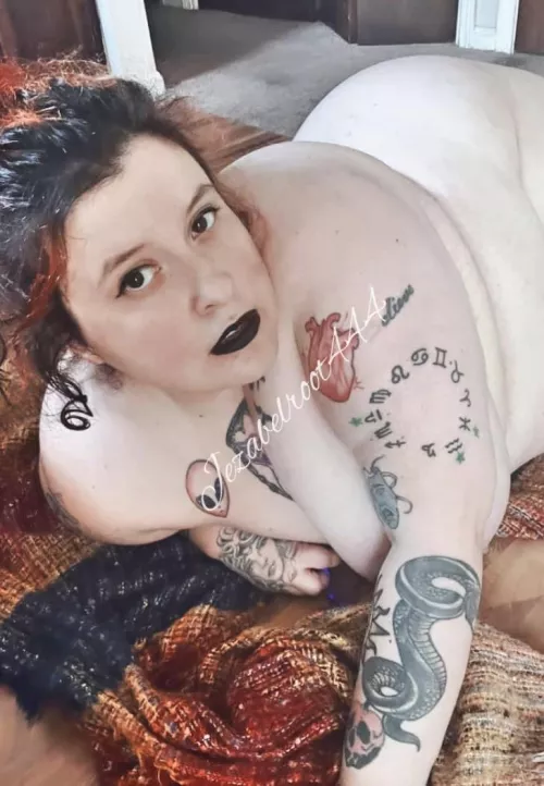 Do you like bbws with tattoos ? 🖤👻