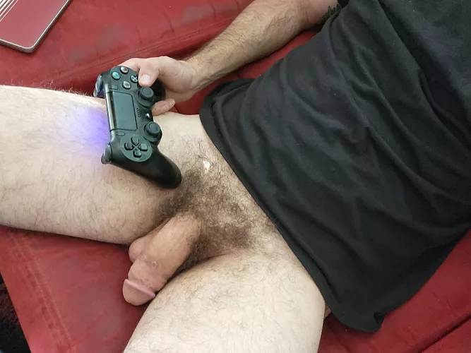 Do you wanna be my naked gaming buddy?