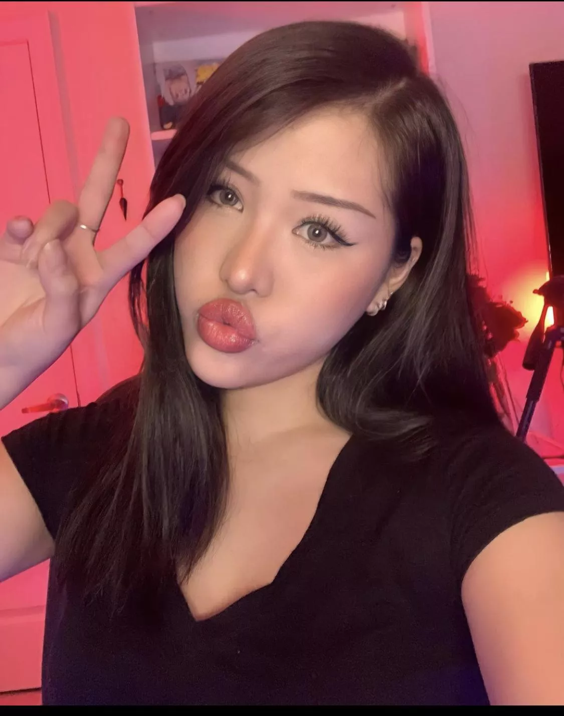 How's your weekend so far? (DM me for more)